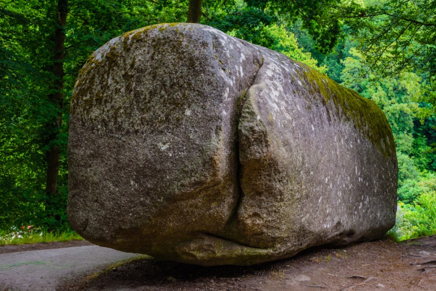 La roche tremblante : quel est le mystère qui entoure cette pierre ?