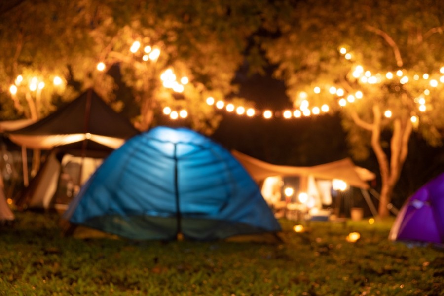 Quelles sont les commodités offertes par le camping à Saint Goazec ?