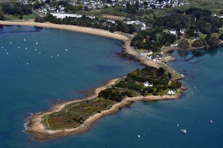 Découverte de Saint-Philibert : un joyau de la Bretagne